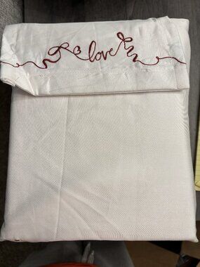 400 thread count queen sheet set Ivory with red "love" stitched lettering NEW